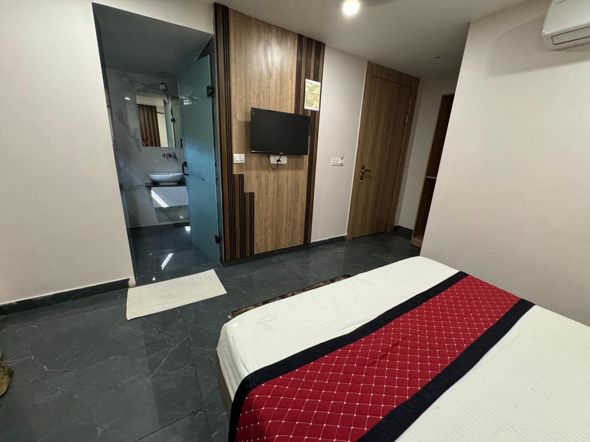 Namay Inn By T And M Hotels Haridwār المظهر الخارجي الصورة
